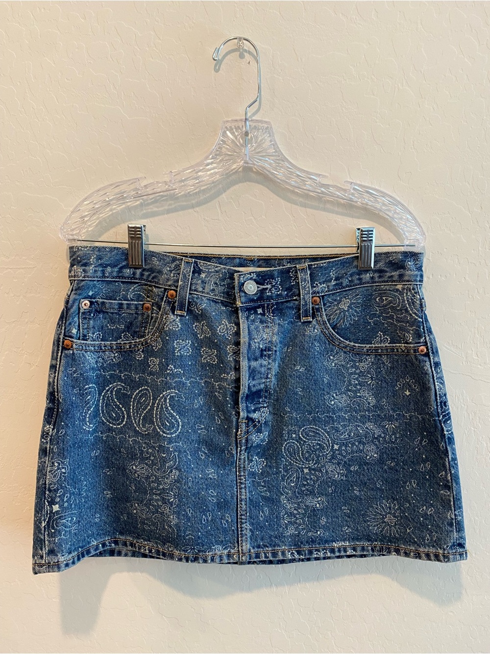 Levi’s Icon Mini Skirt (Paisley Print)
